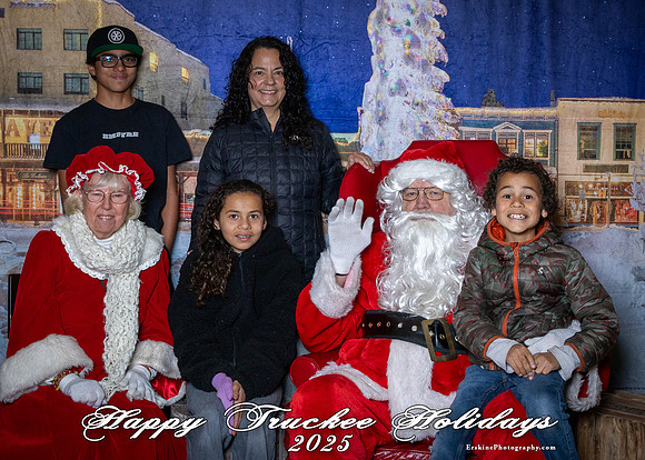 Time2025Santa2022