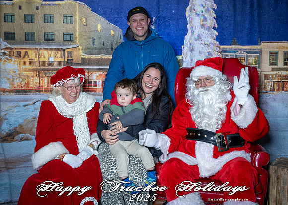 Time2025Santa2104