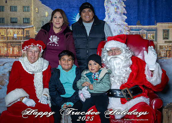 Time2025Santa2116