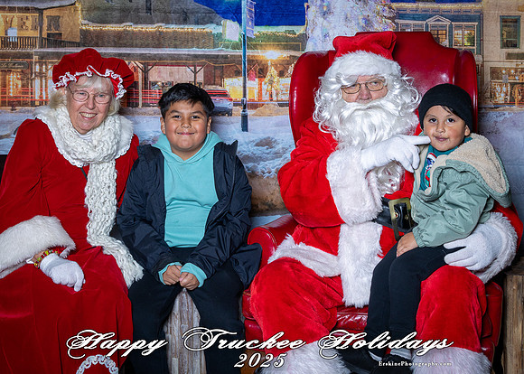 Time2025Santa2114