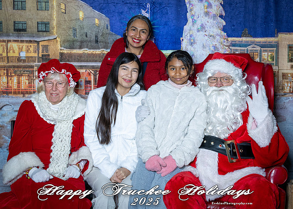 Time2025Santa2205