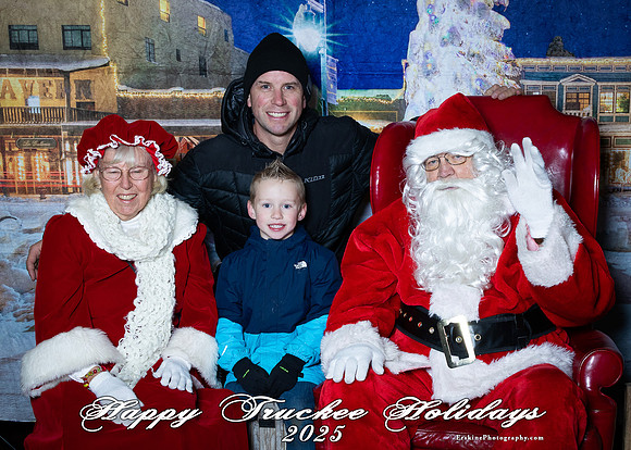 Time2025Santa1830