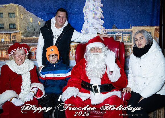 Time2025Santa1833